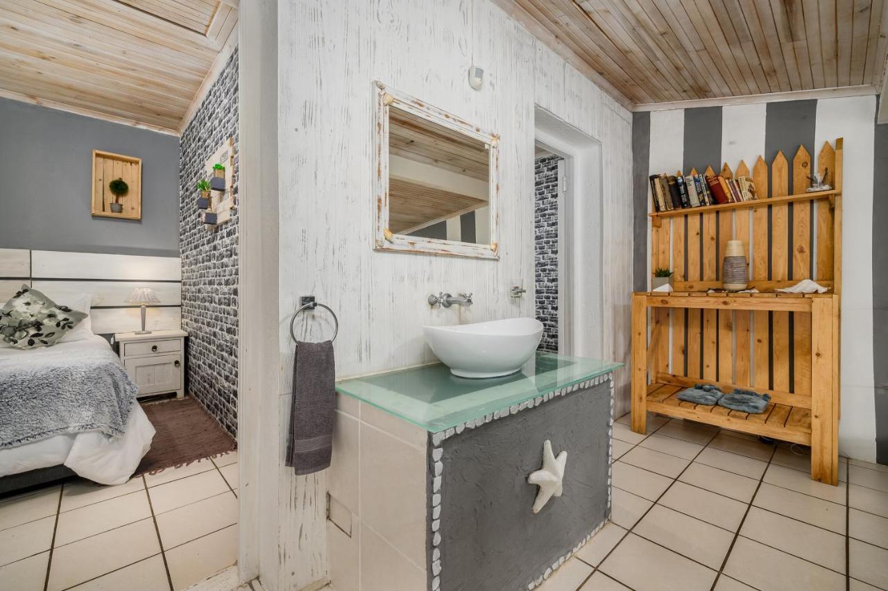 302 On Old Sea View Road Chelsea Apartment Порт Елизабет Екстериор снимка