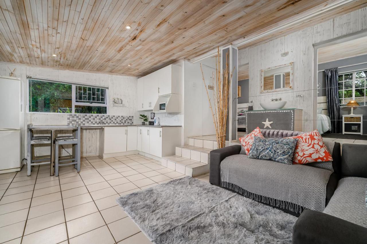 302 On Old Sea View Road Chelsea Apartment Порт Елизабет Екстериор снимка