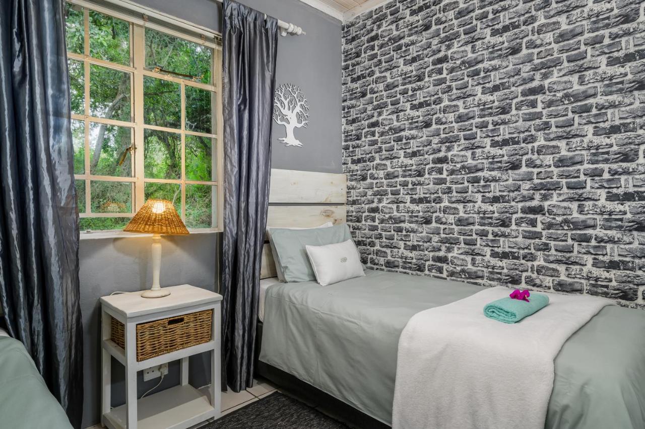 302 On Old Sea View Road Chelsea Apartment Порт Елизабет Екстериор снимка